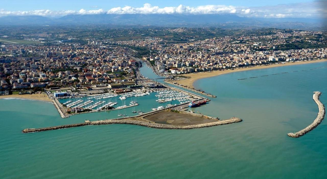 Novatek Apartment 201 Exclusive Pescara Kültér fotó